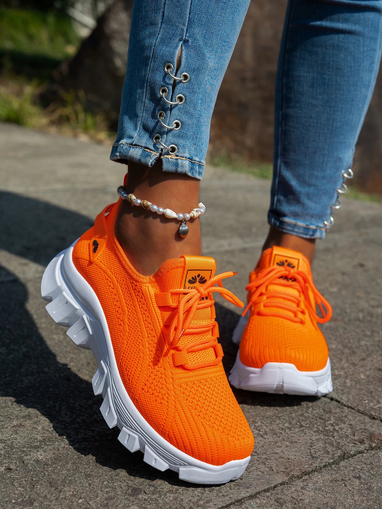 women shoes casual sneaker fall 2025 new fashion leisure sports single shoes wholesale cross-border factory trend fly weavin