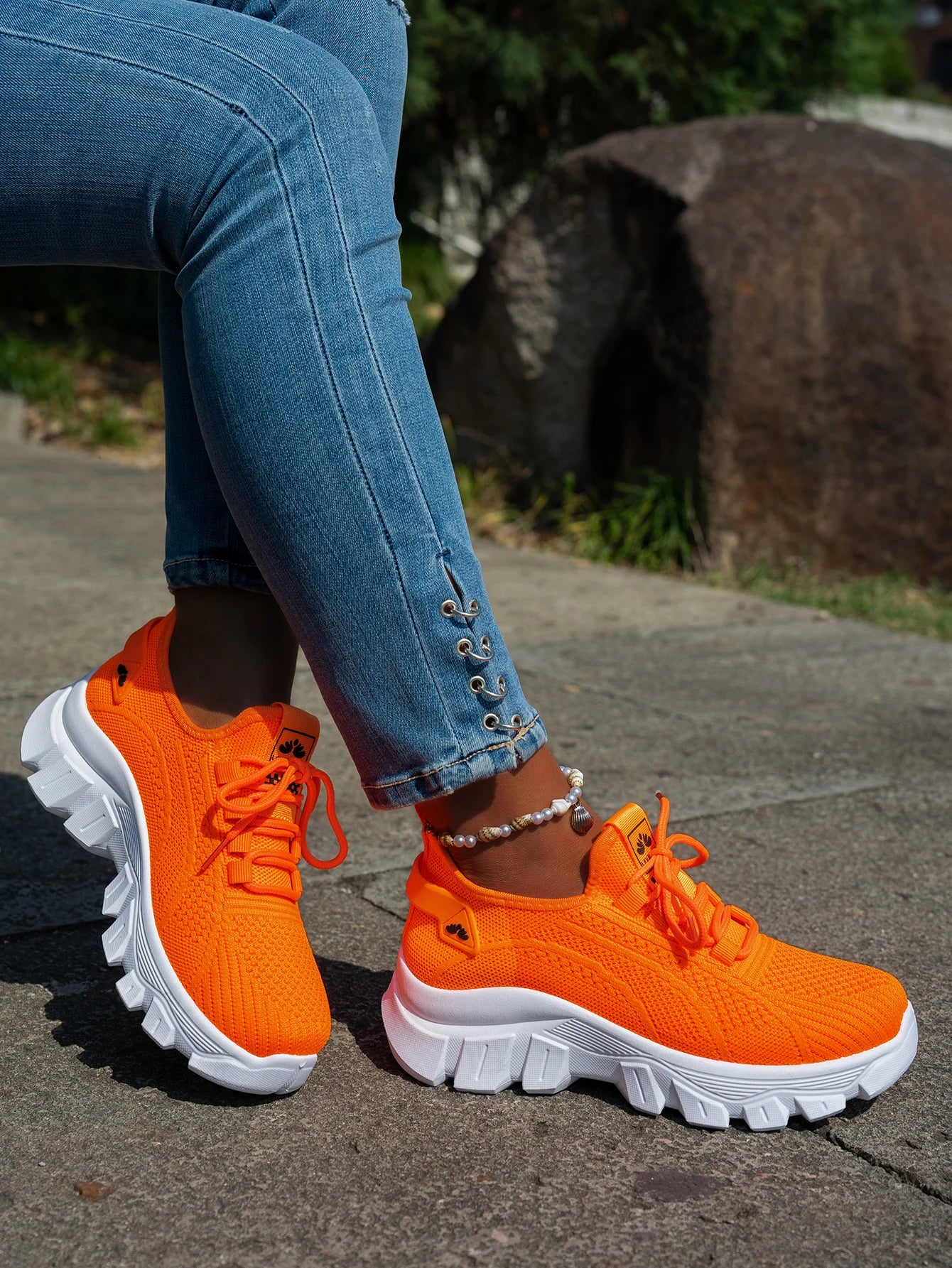 women shoes casual sneaker fall 2025 new fashion leisure sports single shoes wholesale cross-border factory trend fly weavin