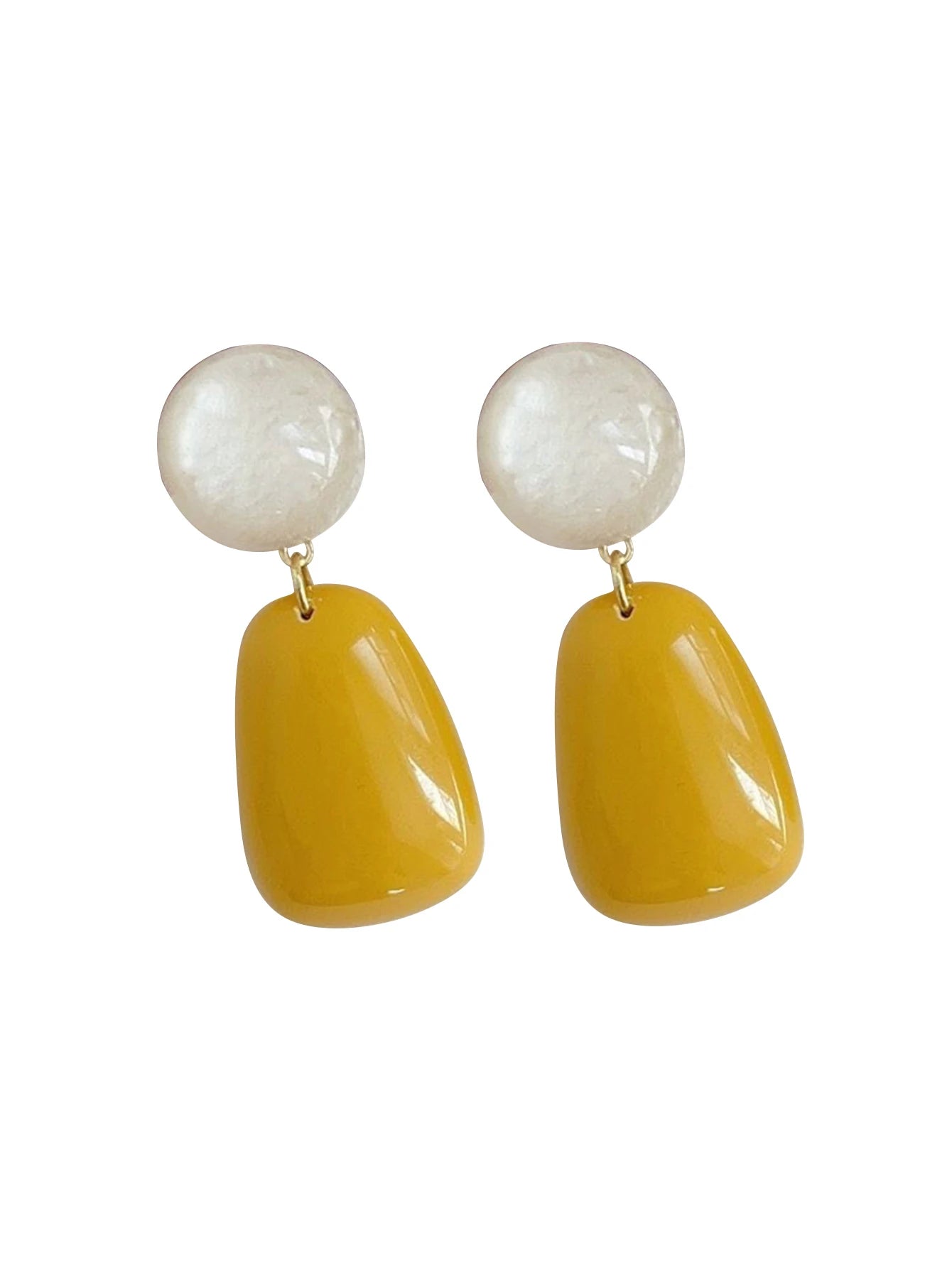 A Pair of Minimalist Geometric Resin Earrings for Women, Suitable for Daily Wear