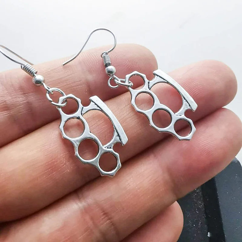 Brass Knuckles Pendant Necklace for Women Men Neck Chain Vintage Summer Gothic Goth Jewelry Trend 2022 Accessories Holiday Gifts