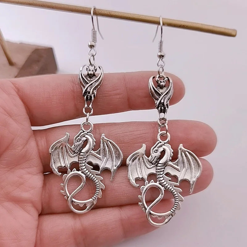Bat Earrings,Dragon Earrings,Punk Bat Earrings Nightclub Animal Bat Earrings ,Gothic Bat Wings Jewelry Earrings for Women