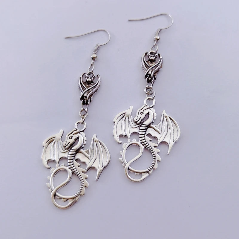 Bat Earrings,Dragon Earrings,Punk Bat Earrings Nightclub Animal Bat Earrings ,Gothic Bat Wings Jewelry Earrings for Women