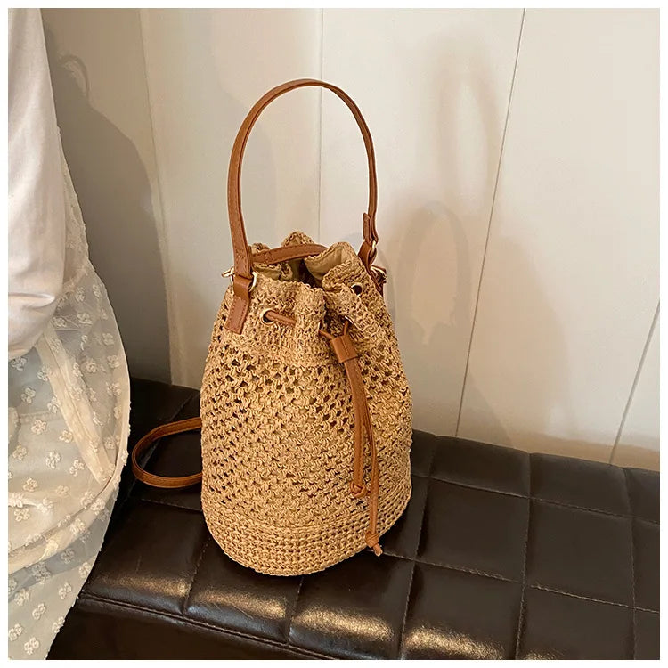Weaving Bag Women 2024 New Fashion Bucket Bag Summer Niche Hundred Straw Beach Single Shoulder Crossbody Bag