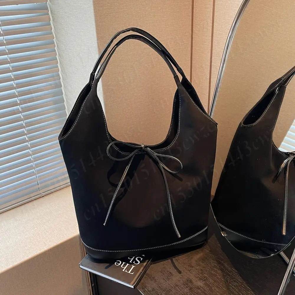 Women PU Tote Bag Designer Shoulder Bags Fashion Bucket Bag Large Capacity Suede Tote Purse Handbag Stylish Commuting Bag