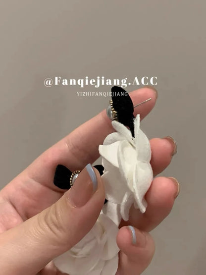 Vintage Camellia Earrings Velvet Bow Earrings for Women Luxury Jewelry Earrings Woman Stud Earrings