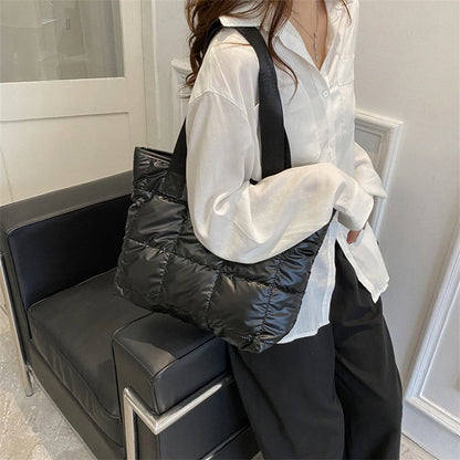 Fashion Tote Handbags for Women Black Large Capacity Soft Rhombus Bags Vinatge Quilted Shoulder Bag Purse for Travel Shopping