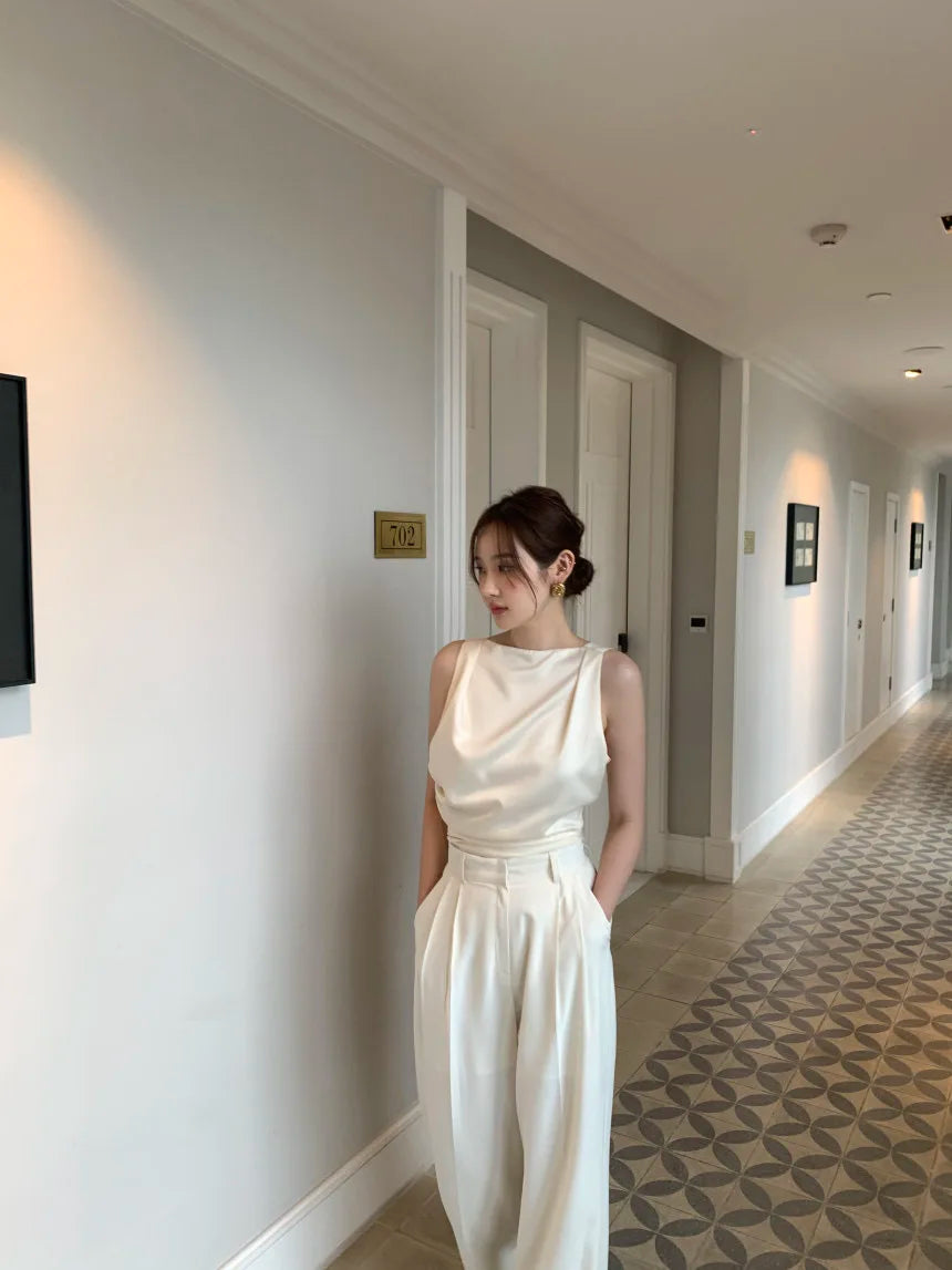 Feminino Sexy Backless Ropa Mujer 2025 Women Top New Sleeveless Clothes Round Neck Tanks & Camis Summer Elegant Tops