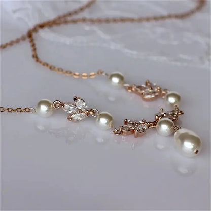 1 New Pearl Necklace For Women's Fashion Light Luxury Niche Design High-End Feeling Collarbone Chain Short Fashion Necklace