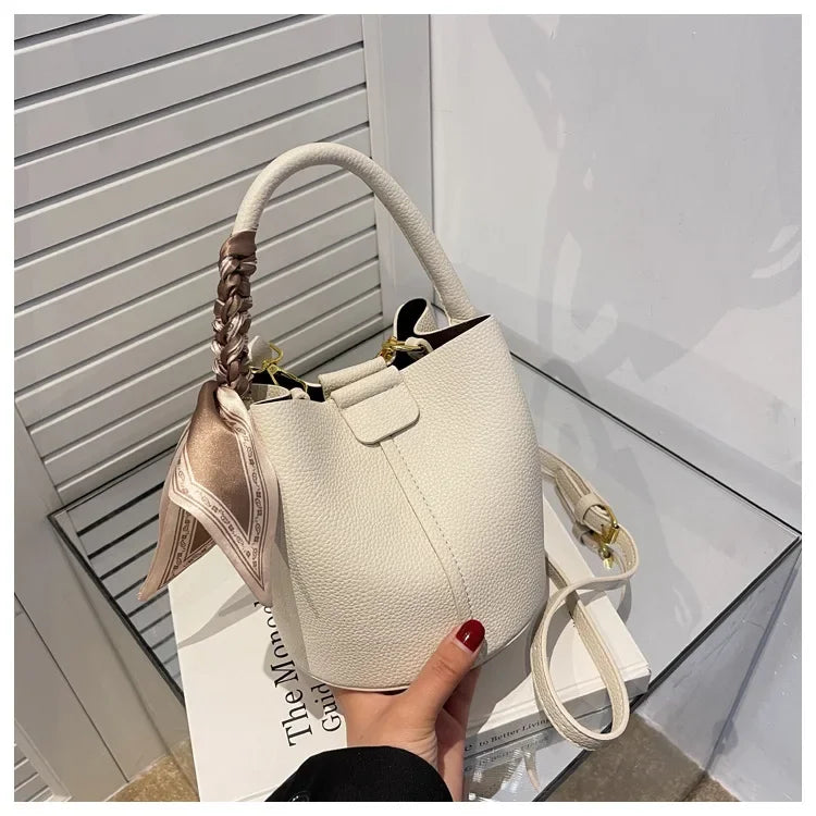 Fashion Women Crossbody Bags Autumn Winter Shoulder Bags Luxury Brand Design Bucket Bag Ladies PU Leather Portable Hand Bags