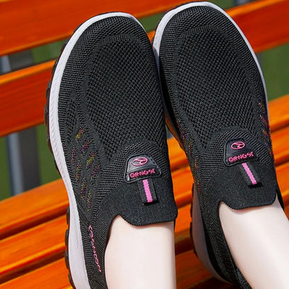 Women's Flat Shoes Slip on Casual Shoes New Luxury Platform Loafers Knitted Breathable Sneakers Soft Sole Lightweight Mom Shoes