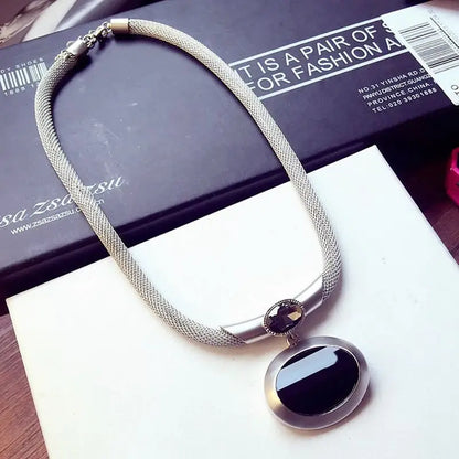 New Arrival WomenPendant Necklaces All-matchElegant Black Beaded NecklaceExaggerated Clavicle Chain Accessories