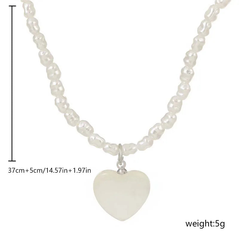 Elegant Pearl Necklace Lady Simple Handmade Strand Bead Necklace for Women Girls Romantic Heart Pendant Necklace Wedding Jewelry
