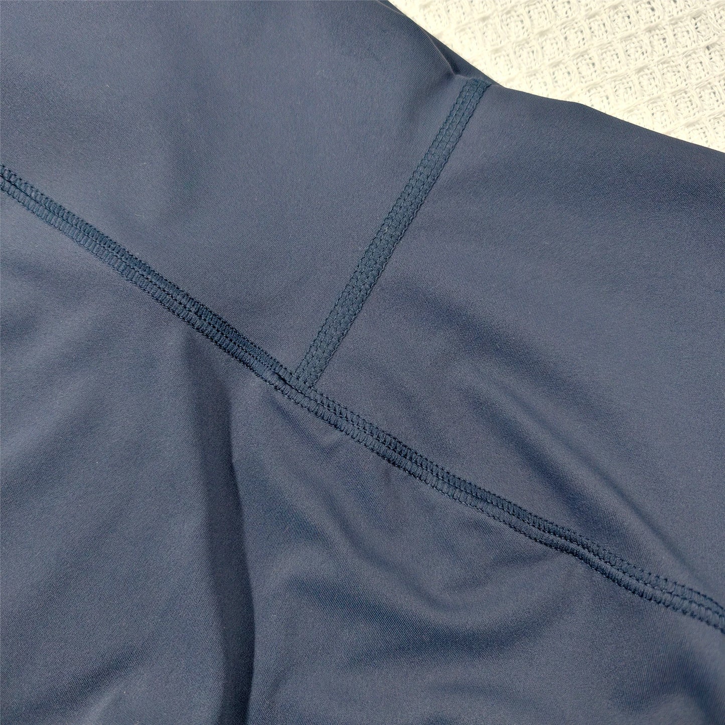 Fashionable women's yoga pants, fitness exercise cycling jogging pants