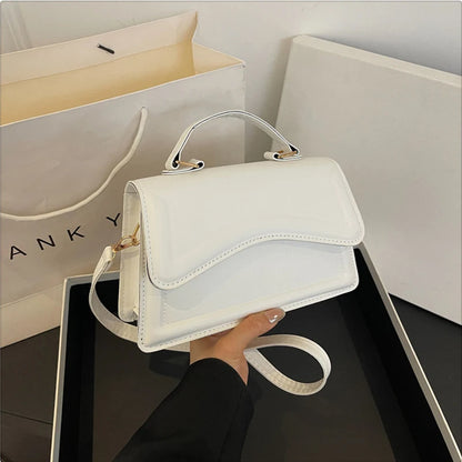 Women's New Flip Small Handbag Fashion Solid Color Shoulder Bag