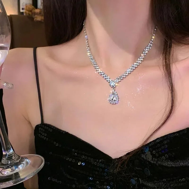 Full Zircon Sparkling Necklace for Women Water Droplet Tassel Necklace Fashion Choker Sweater Chain Sweater Accessories Necklace