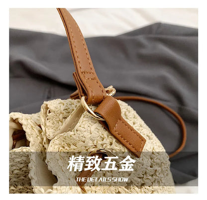 Weaving Bag Women 2024 New Fashion Bucket Bag Summer Niche Hundred Straw Beach Single Shoulder Crossbody Bag