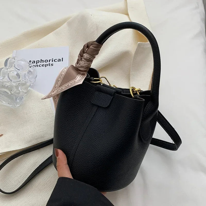 Fashion Women Crossbody Bags Autumn Winter Shoulder Bags Luxury Brand Design Bucket Bag Ladies PU Leather Portable Hand Bags