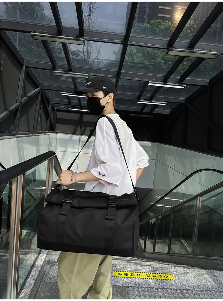 Fashion Travel Bags For Women Large Capacity Men's Sports bag Waterproof Weekend Sac Voyage Female Messenger Bag Dry And Wet