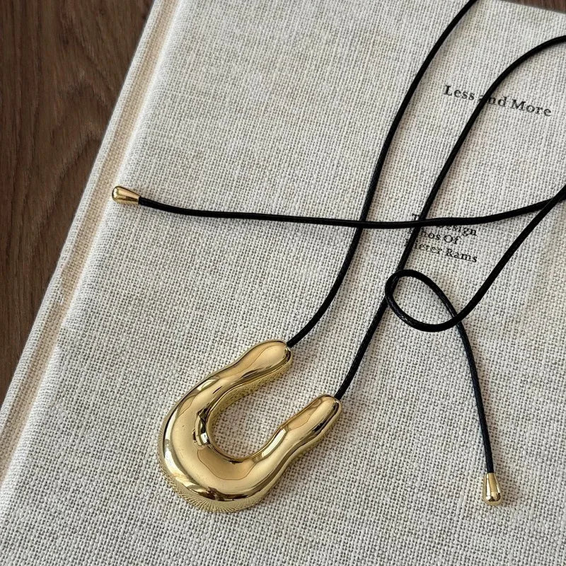 New U-shaped Metal Necklace for Women Long Rope Sweater Chain Accessories Black Rope chain Fashion Jewelry Gifts