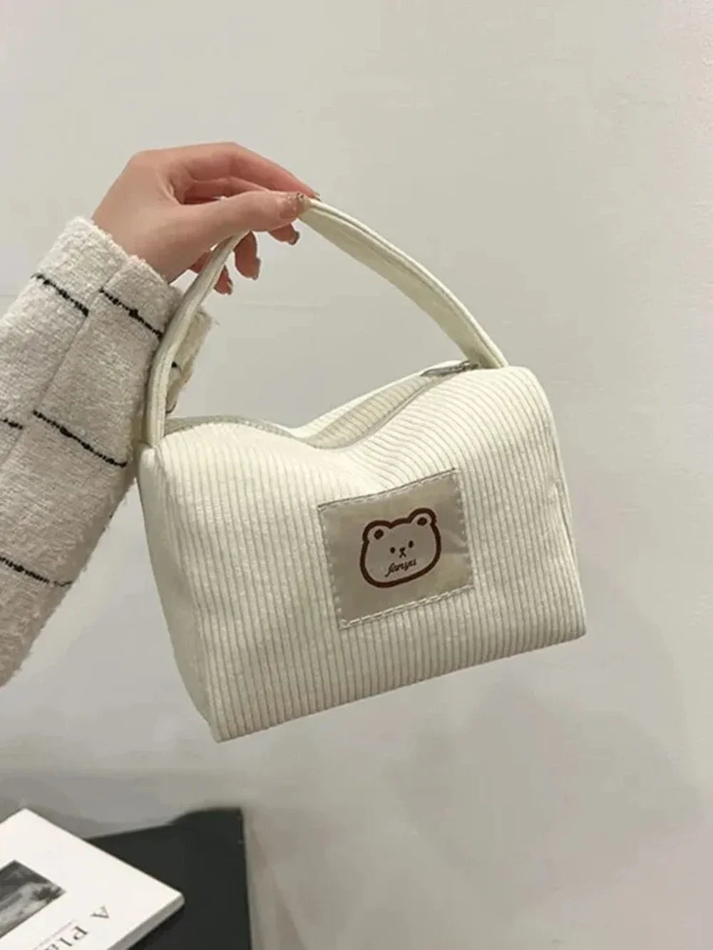 Cosmetic Bags for Women Plush Cute Handbag Summer Fashion Soft Comfortable Large Capacity Trendy Handbag for Women With Handle