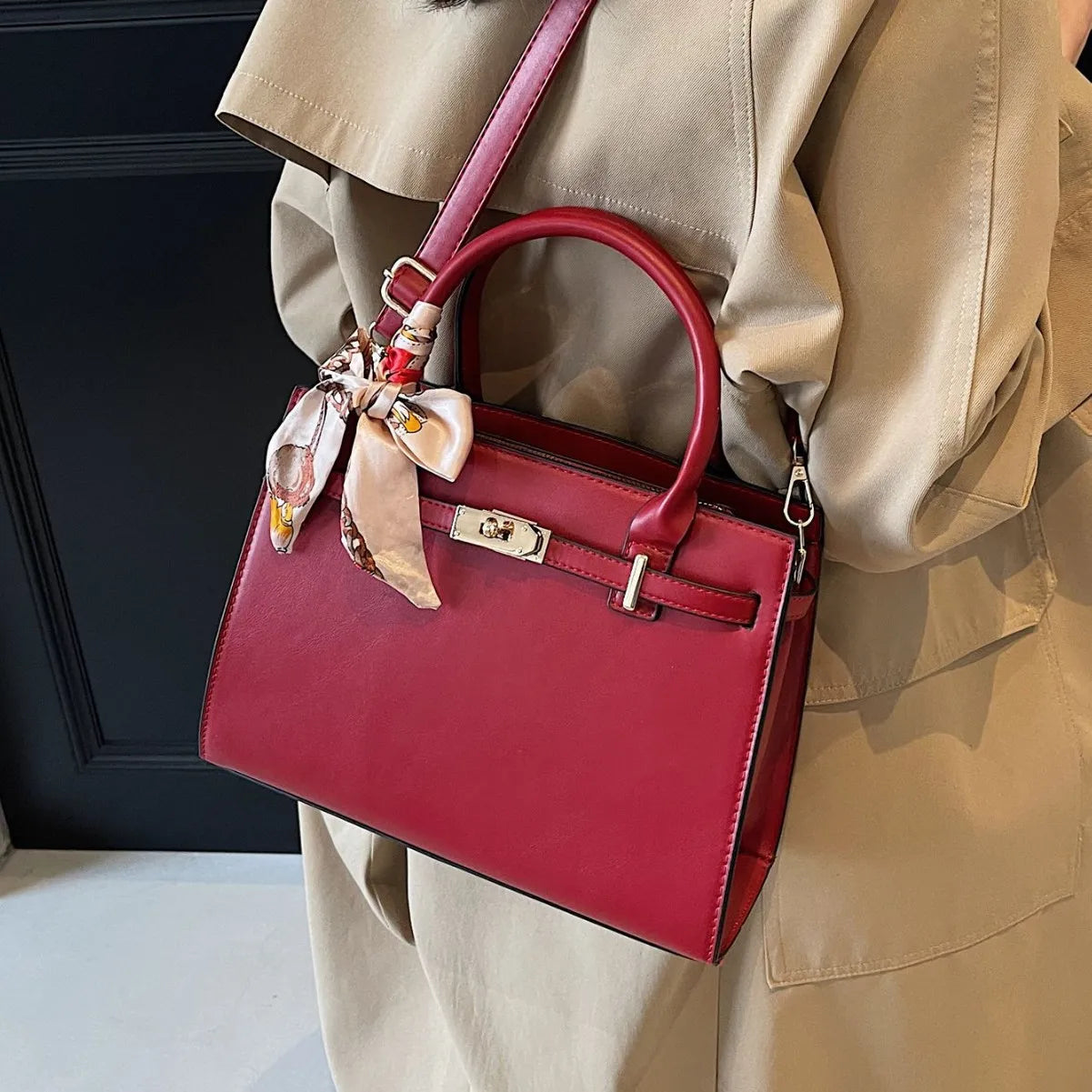 2025 New! Women's Red Tote Bag - Light Luxury, Large Capacity, Elegant Design, Versatile for Work & Party, Premium PU Leather