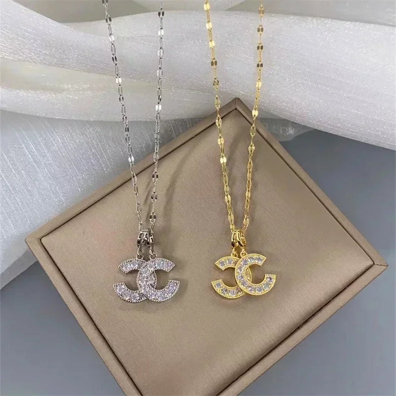 French-style double C necklace for women with micro-inlaid new light luxury and fashionable pendant as a high-end gift