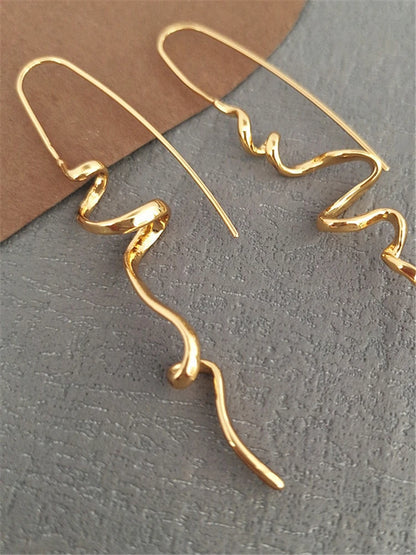 Abstract three-dimensional design earrings cool and handsome temperament fashion women exquisite retro ear hanging jewelry acces