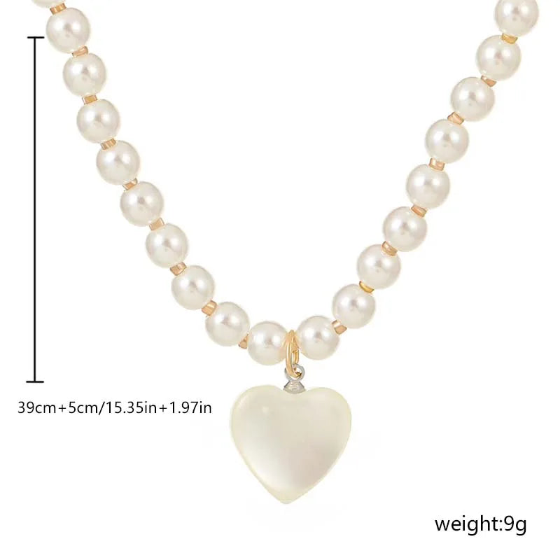 Elegant Pearl Necklace Lady Simple Handmade Strand Bead Necklace for Women Girls Romantic Heart Pendant Necklace Wedding Jewelry