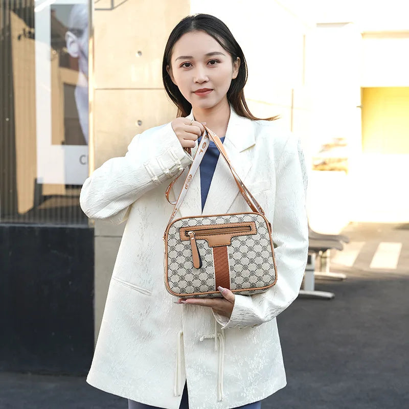 Women's Bag 2025 New Spring Versatile Fashion Crossbody Bag Simple and Premium Single Shoulder Mobile Small Square Purse Handbag