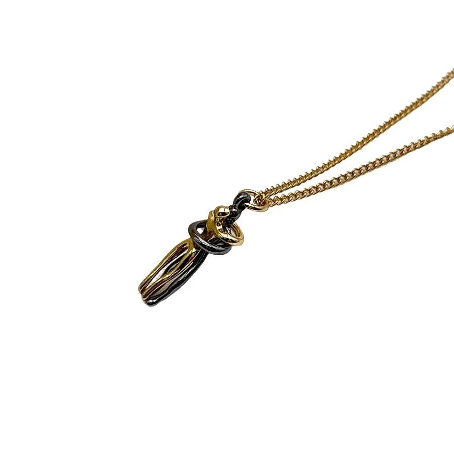 New Creative Couple Embrace Necklace Women's Fashion Collarbone Chain Passionate Couple Necklace Decoration Gift
