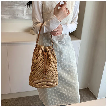 Weaving Bag Women 2024 New Fashion Bucket Bag Summer Niche Hundred Straw Beach Single Shoulder Crossbody Bag