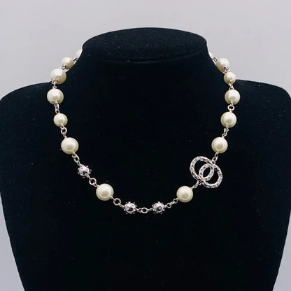 High end letter necklace for women, popular European and American necklaces, socialite, grandmother, collarbone chain for women