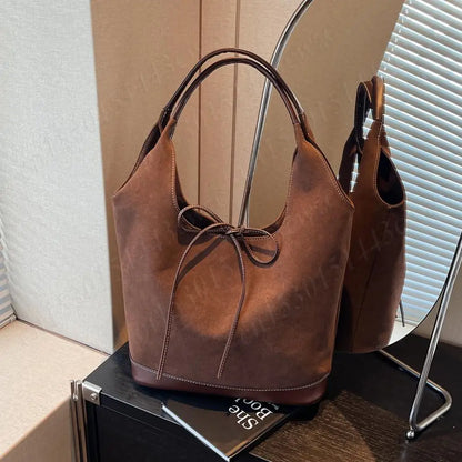 Women PU Tote Bag Designer Shoulder Bags Fashion Bucket Bag Large Capacity Suede Tote Purse Handbag Stylish Commuting Bag
