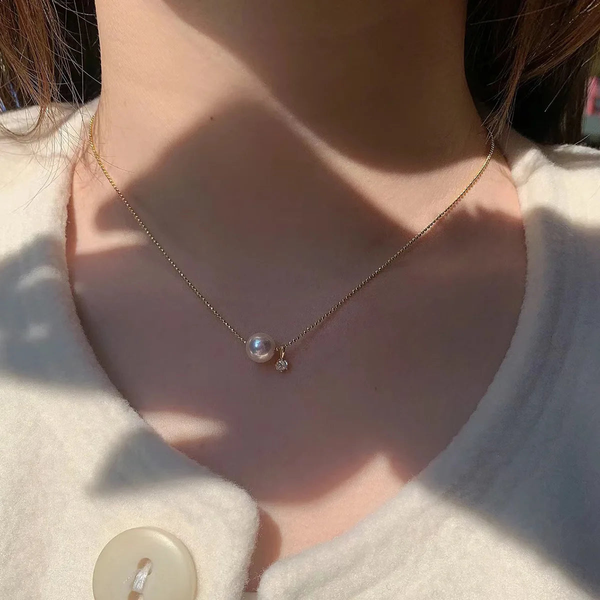 Red S925 pure silver pearl necklace for women, light luxury, fashionable, niche design, daily commuting, wearing, party