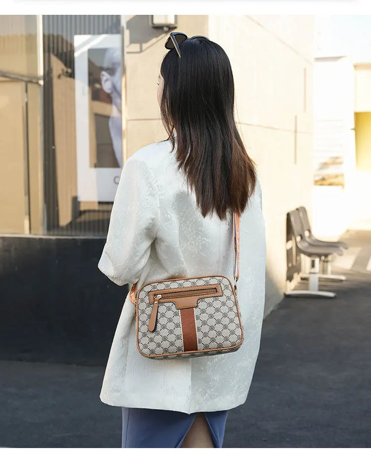 Women's Bag 2025 New Spring Versatile Fashion Crossbody Bag Simple and Premium Single Shoulder Mobile Small Square Purse Handbag