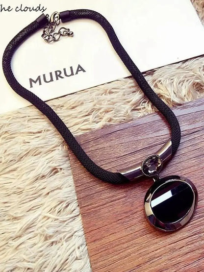 New Arrival WomenPendant Necklaces All-matchElegant Black Beaded NecklaceExaggerated Clavicle Chain Accessories