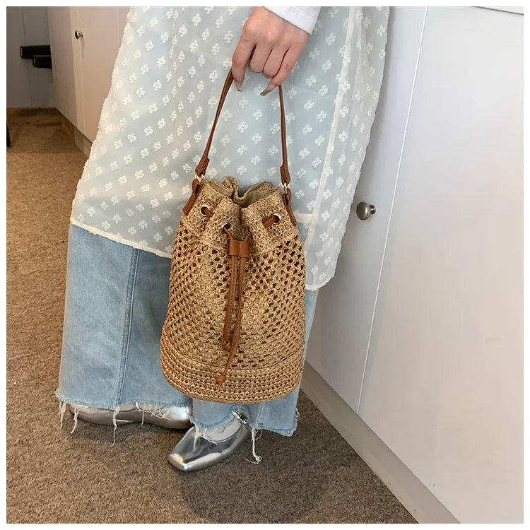Weaving Bag Women 2024 New Fashion Bucket Bag Summer Niche Hundred Straw Beach Single Shoulder Crossbody Bag