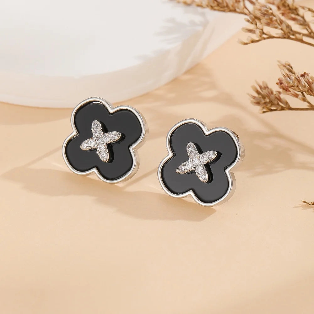 Simple and Versatile Design Earrings for Family and Friends As Gifts, Daily Accessories for Sale in Pairs