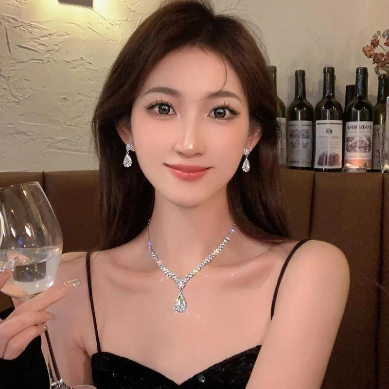 Full Zircon Sparkling Necklace for Women Water Droplet Tassel Necklace Fashion Choker Sweater Chain Sweater Accessories Necklace