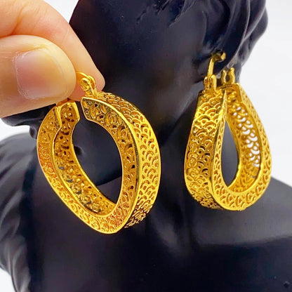 Dubai Simple Fashion Gold Plated Hollow Pierced Earrings Piercings Cartilage Ear Ring for Women Bride Ornament Gift Fine Jewelry