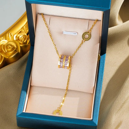 The new large-waist necklace is a high-end and versatile accessory for women with a light luxury and niche design
