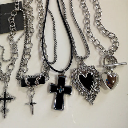 Punk Rock Black Heart Cross Pendant Chain Necklace For Men Women Cool Hip Hop Street Vintage 90s Y2K Grunge Goth Accessories