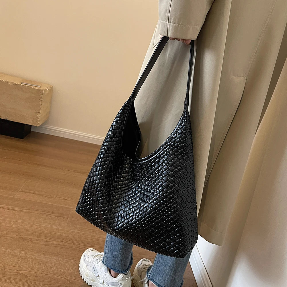Women Large Shoulder Bag with Pouch Top Handle Bag Trendy PU Woven Tote Bag Leather Armpit Handbag Commuting Bag