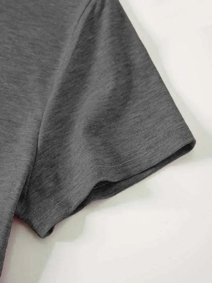 Plus Size Tops Women Clothes Inspirational - style Black T - shirt with Flower Motif Print ，Soft And Comfortable，Summer Outfits