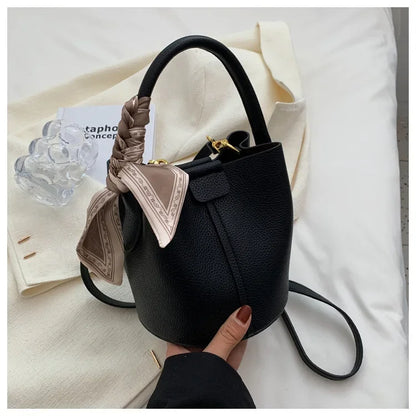 Fashion Women Crossbody Bags Autumn Winter Shoulder Bags Luxury Brand Design Bucket Bag Ladies PU Leather Portable Hand Bags