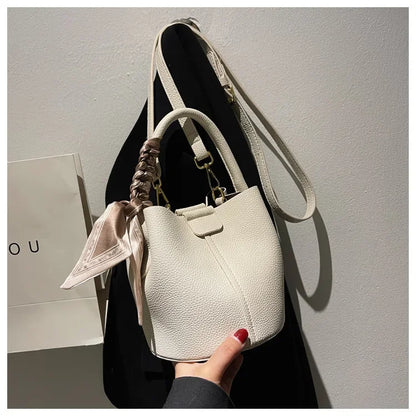 Fashion Women Crossbody Bags Autumn Winter Shoulder Bags Luxury Brand Design Bucket Bag Ladies PU Leather Portable Hand Bags
