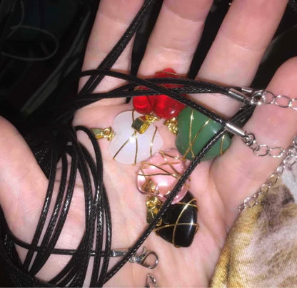 5pcs/Set Natural Stone And Crystal Necklace for Women Lovely Heart Shaped Stone Pendulum Amehtysts Opal Purple Crystal Choker