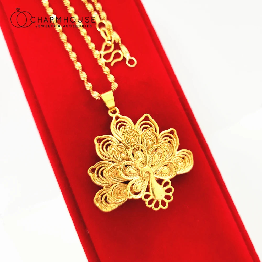 Charm Necklaces for Women Gold Plated Big Peacock Pendant Necklace Collar Femme Choker Wedding Jewelry Accessories Party Gifts