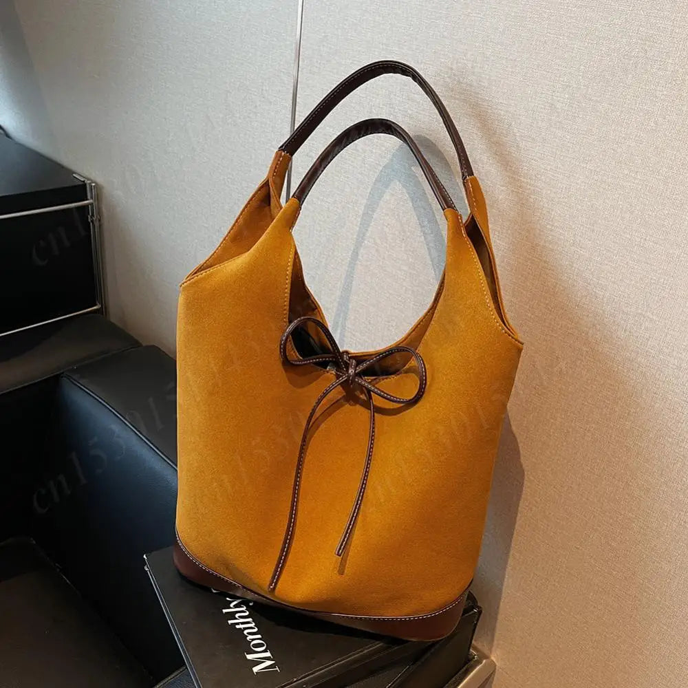 Women PU Tote Bag Designer Shoulder Bags Fashion Bucket Bag Large Capacity Suede Tote Purse Handbag Stylish Commuting Bag