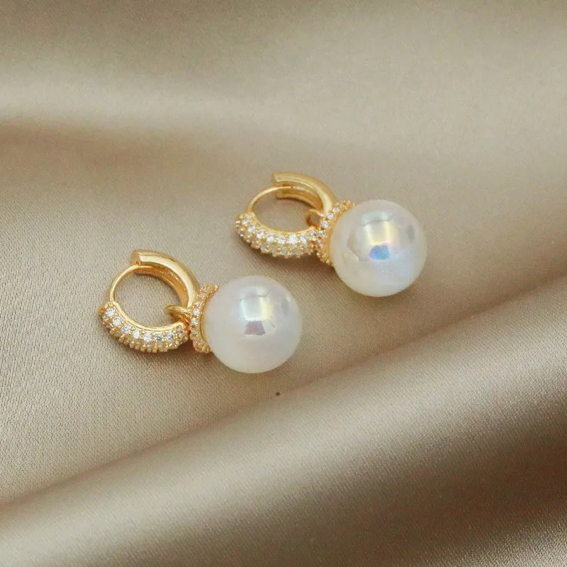Korean Version High Quality New Atmospheric One Two Wear Colorful Blue Pearl Circle Ear Button Design Eardrop for Girls.